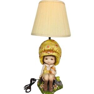 Vintage 70s Big Bonnet Girl Holly Hobbie Kitschy Nursery Ceramic Lamp WORKS